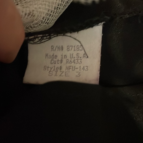 ⭐️You will get 2 great used condition dresses size 3 & small - Picture 9 of 14